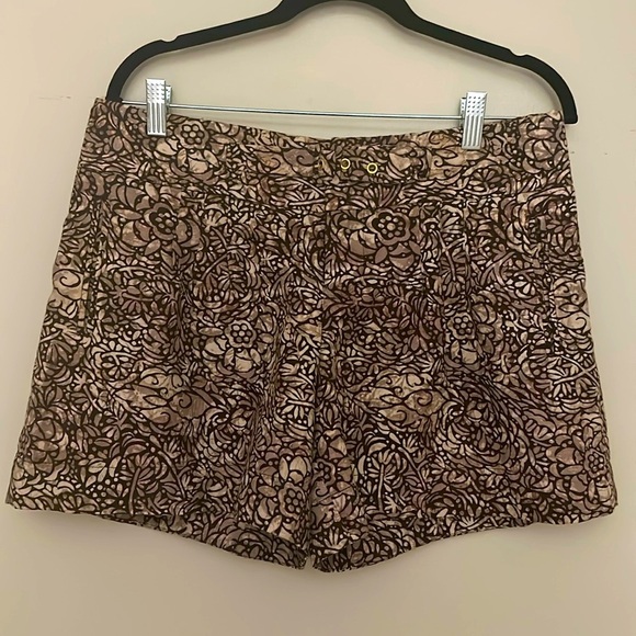 Anthropologie Coquille Linen Blend Floral Doodle Shorts Size 8 Brown Pleated - Picture 1 of 9